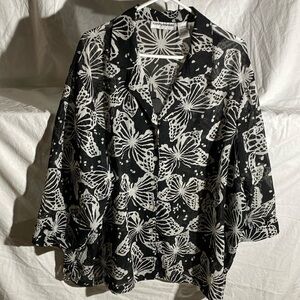 Cathy Daniels Black& White polyester top 3x button down